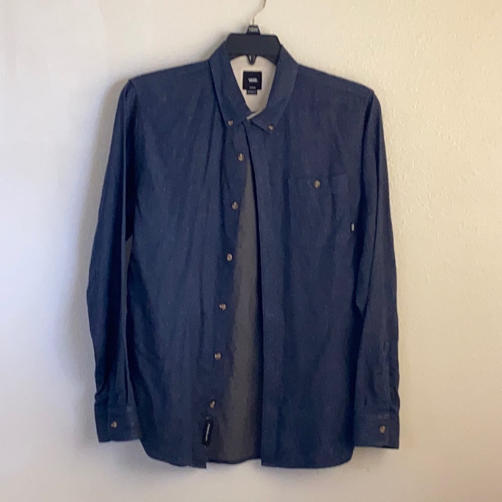Vans navy blue long sleeve shirt. Used but in very good condition.